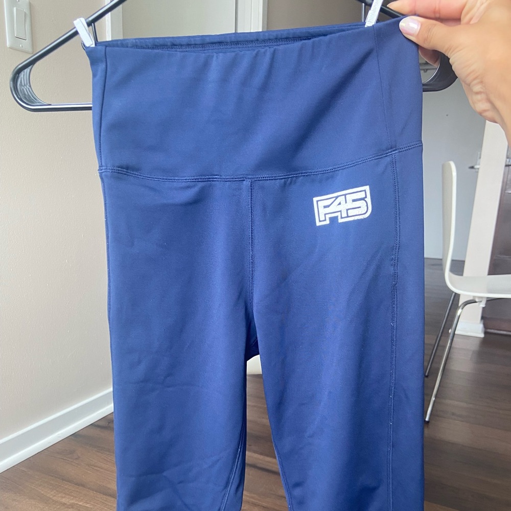 Navy Blue F45 Crop leggings